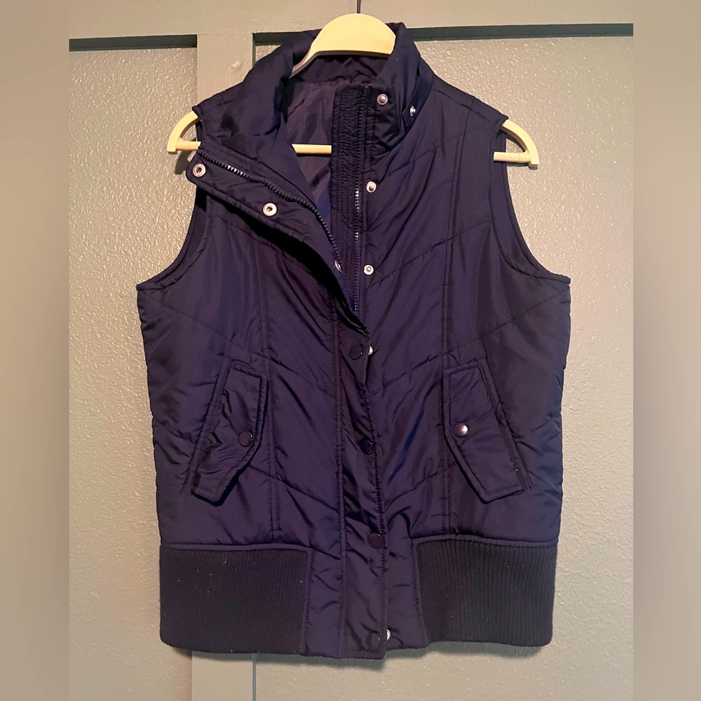 Women’s puffer vest